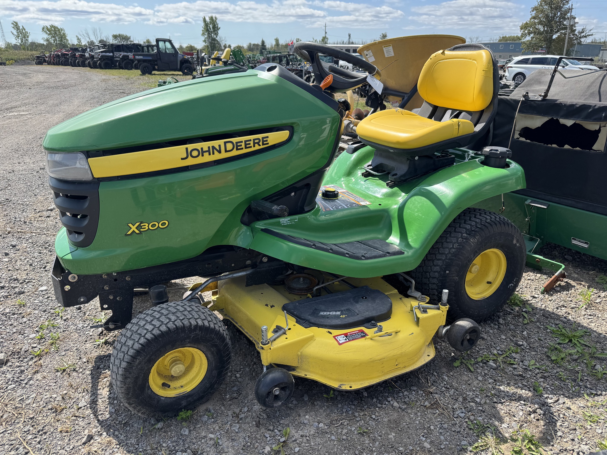 2011 John Deere X300 Image 1