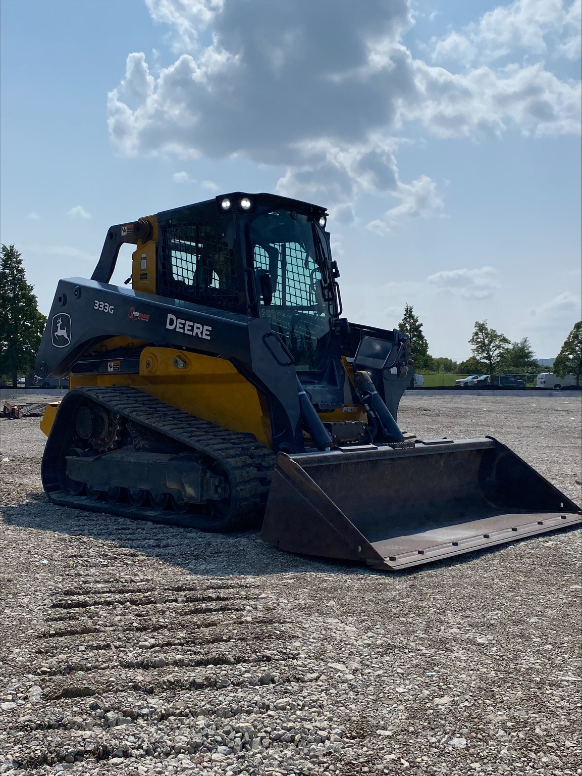 2020 John Deere 333G Image 1