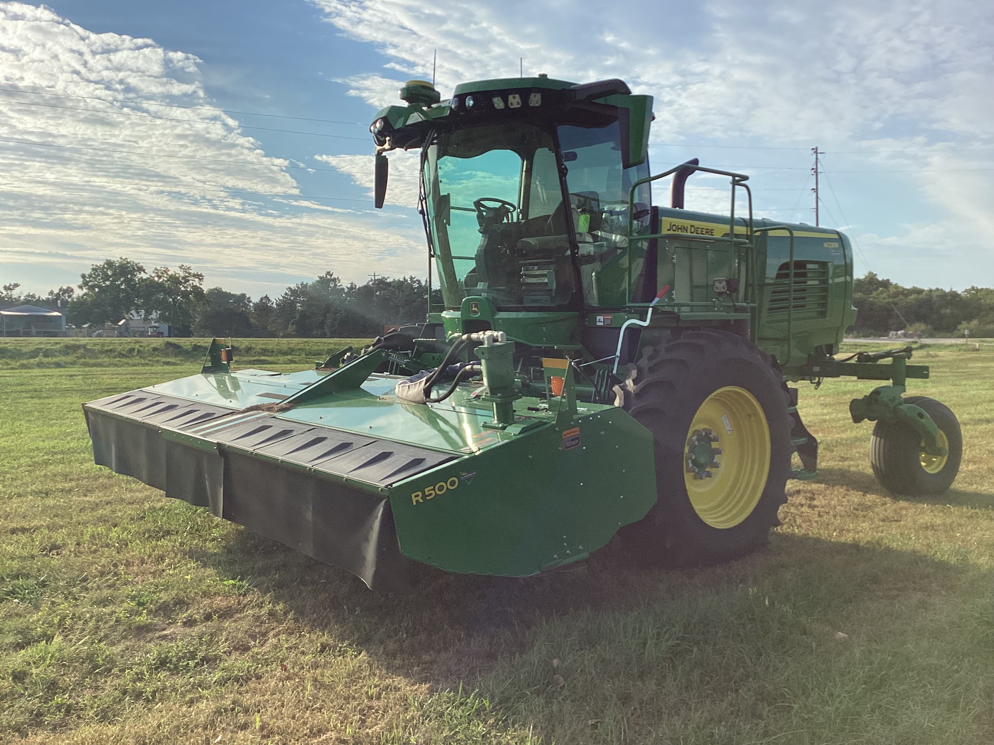 2024 John Deere W235R Image 1