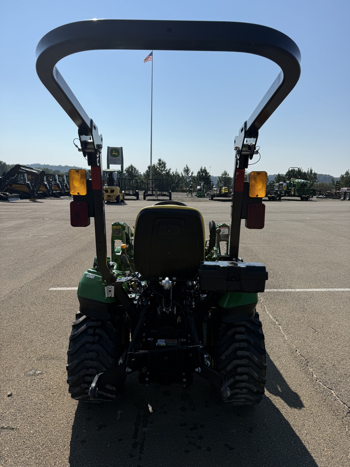 2024 John Deere 1023E Image 3