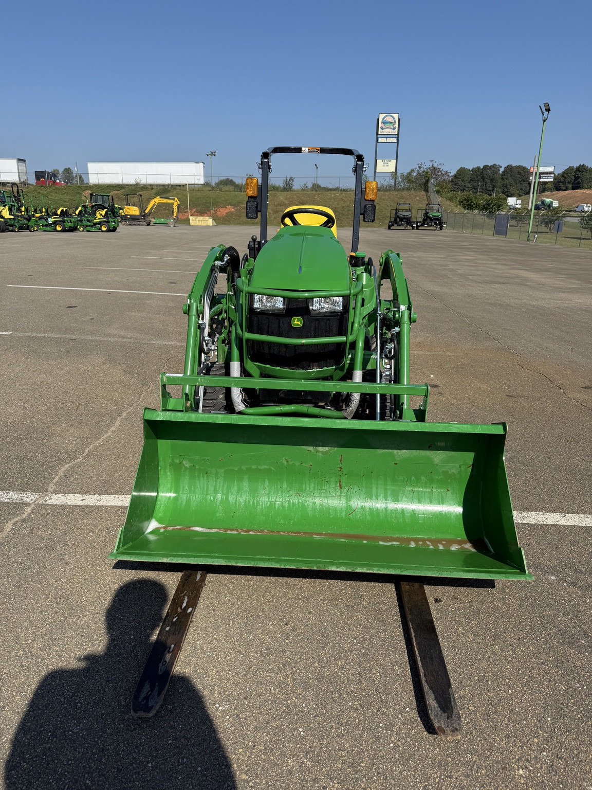 2024 John Deere 1023E Image 5