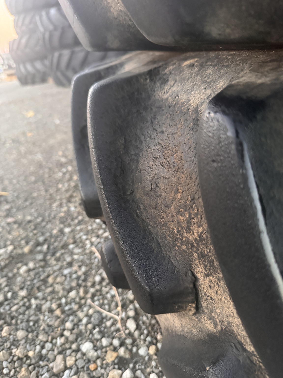 2013 Firestone 380/80/R38 Image 3