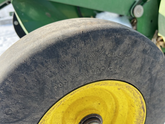 2024 John Deere 561R - Photo9