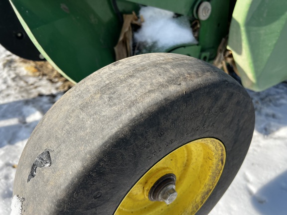 2024 John Deere 561R - Photo10