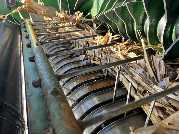 2024 John Deere 561R - Photo23