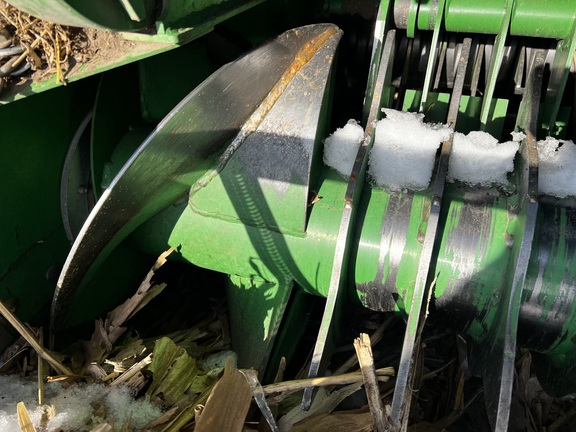 2024 John Deere 561R - Photo24