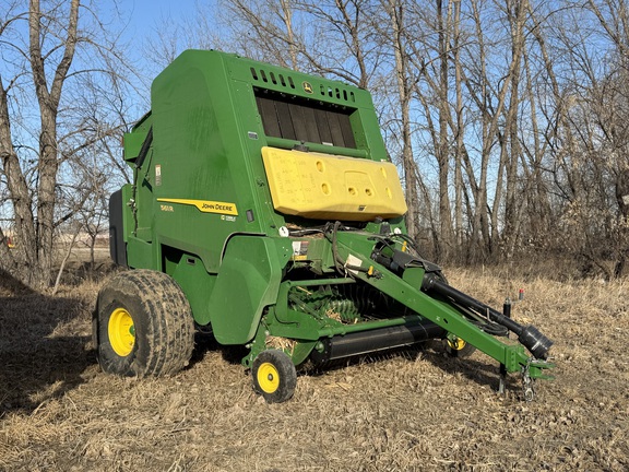 2024 John Deere 561R - Photo1
