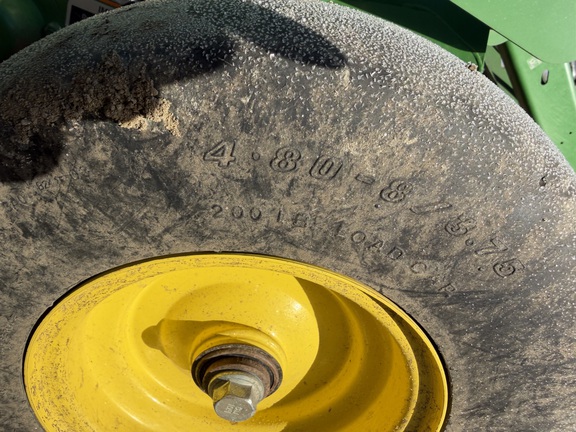 2024 John Deere 561R - Photo8