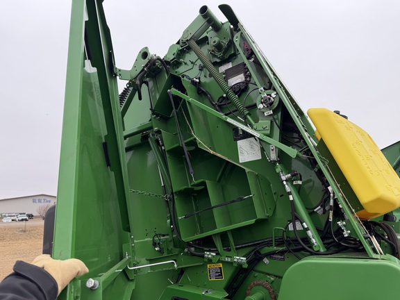 2024 John Deere 561R - Photo27