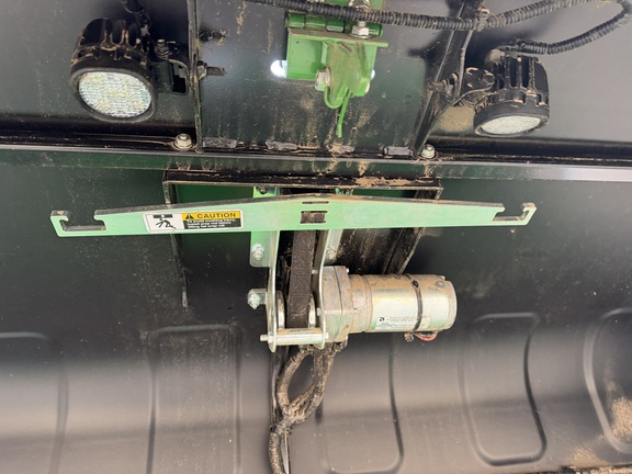 2024 John Deere 561R - Photo31