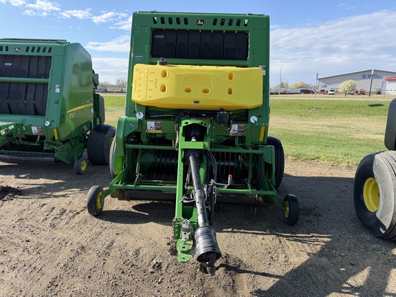 2024 John Deere 561R - Photo8