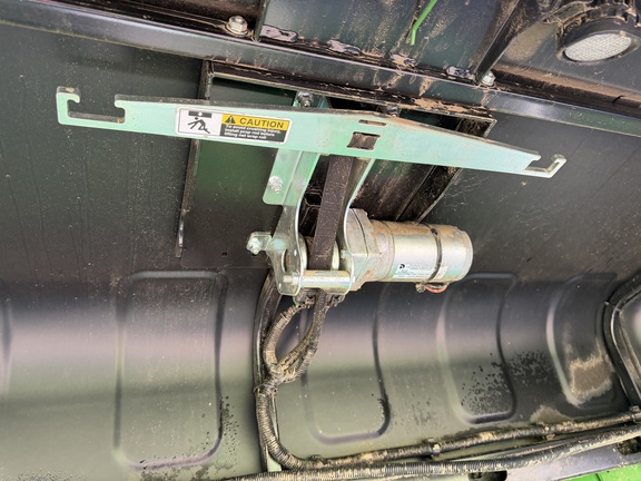 2024 John Deere 561R - Photo33