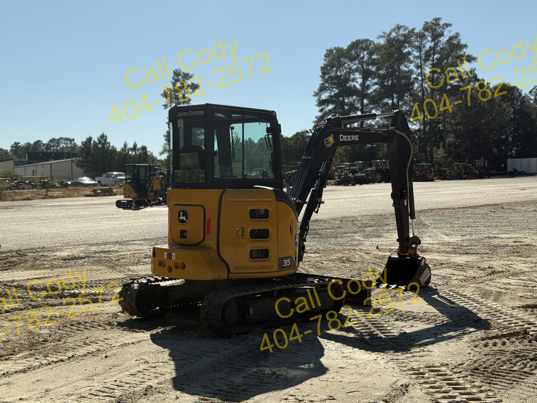 2025 John Deere 35 P Image 2