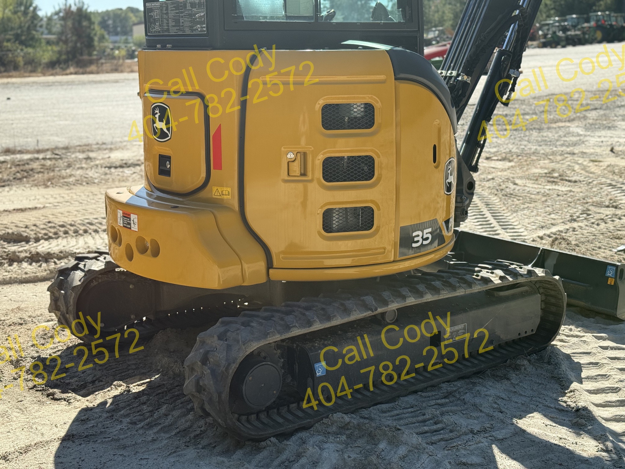 2025 John Deere 35 P Image 3