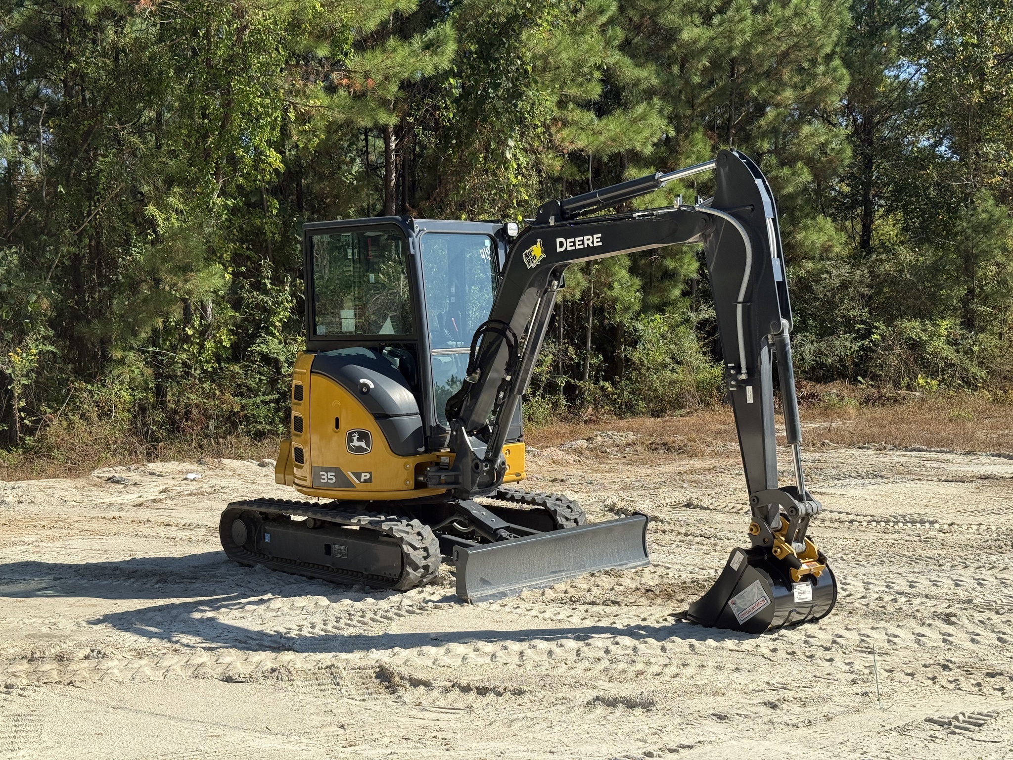 2025 John Deere 35 P Image 2