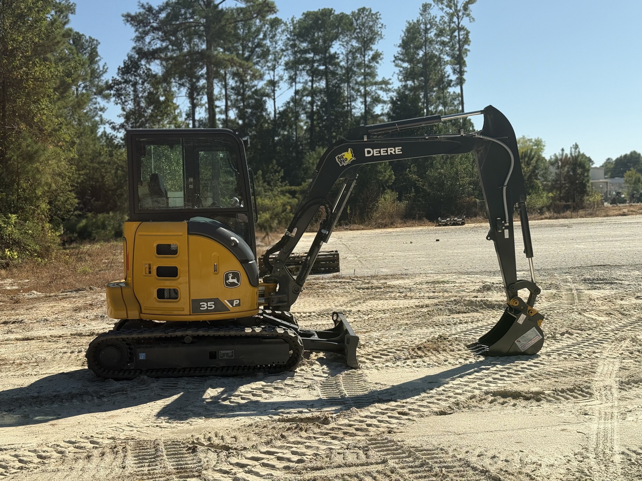 2025 John Deere 35 P Image 9