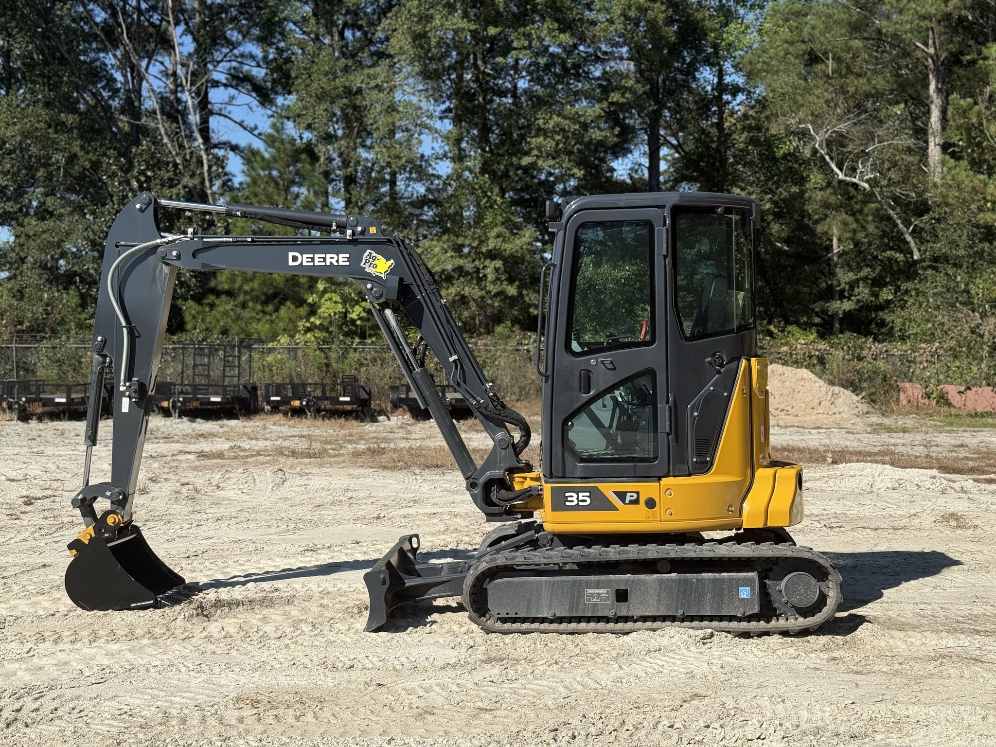 2025 John Deere 35 P Image 8