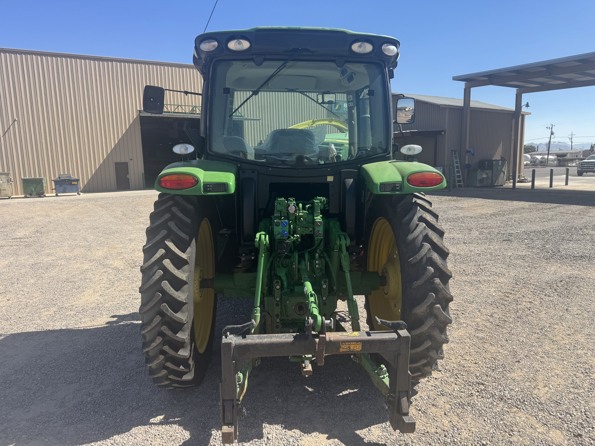 2015 John Deere 6115R Image 8