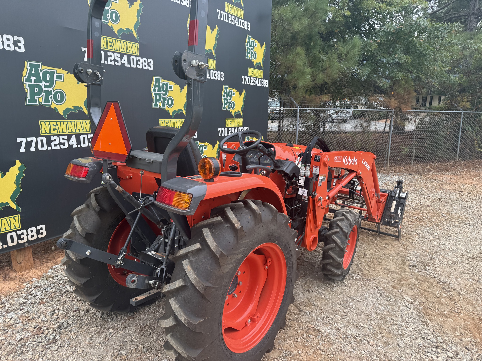 2024 Kubota L2502 Image 3