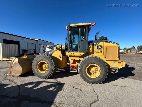 444 G-Tier | Mid-Size Wheel Loader | John Deere US
