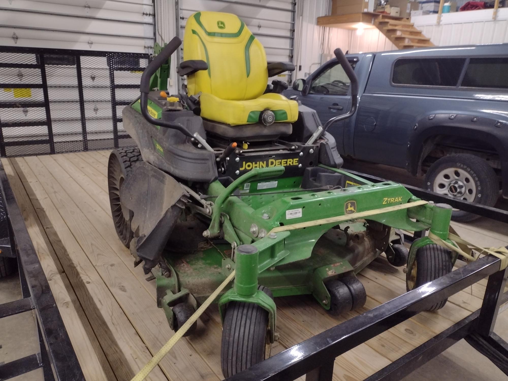 2023 John Deere Z920M Image 3