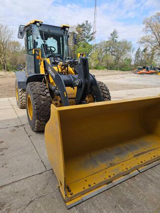 Photo of a 2025 John Deere 444 G