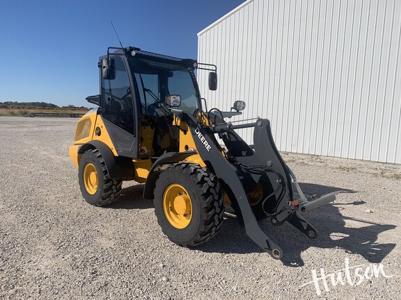 Photo of 2025 John Deere 204 G