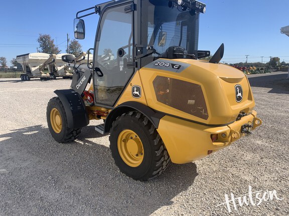 Photo of 2025 John Deere 204 G