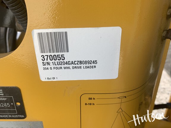 Photo of 2025 John Deere 204 G