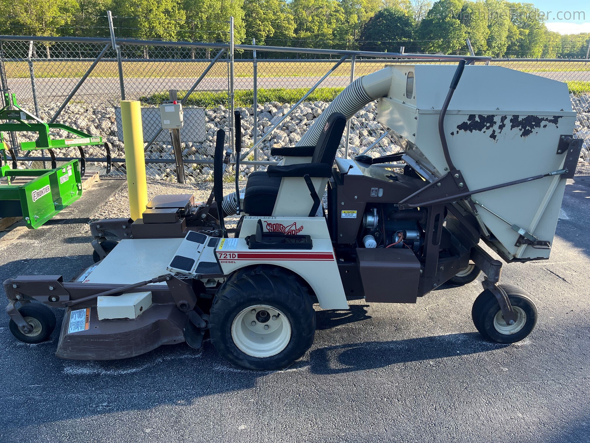 プレストーマン OptimusZ 48 IN 18kWh Ride-On Zero-Turn Mower | Greenworks Commercial