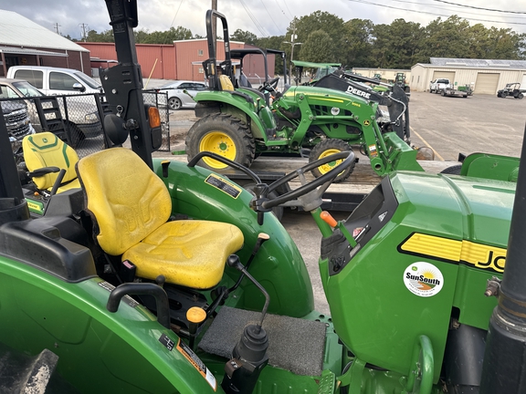 2015 John Deere 5065E Photo 4