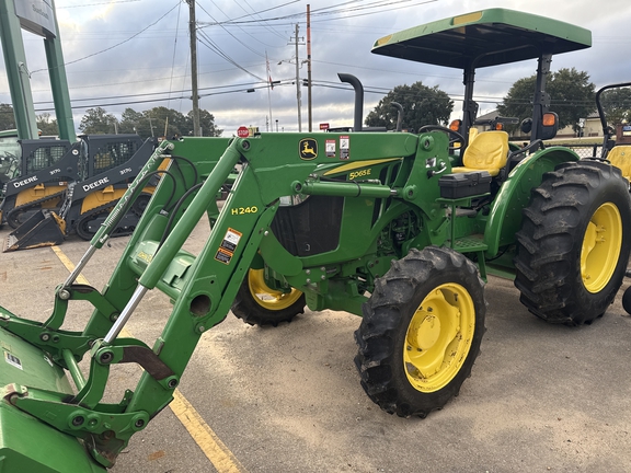 2015 John Deere 5065E Photo 5