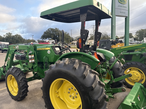 2015 John Deere 5065E Photo 6