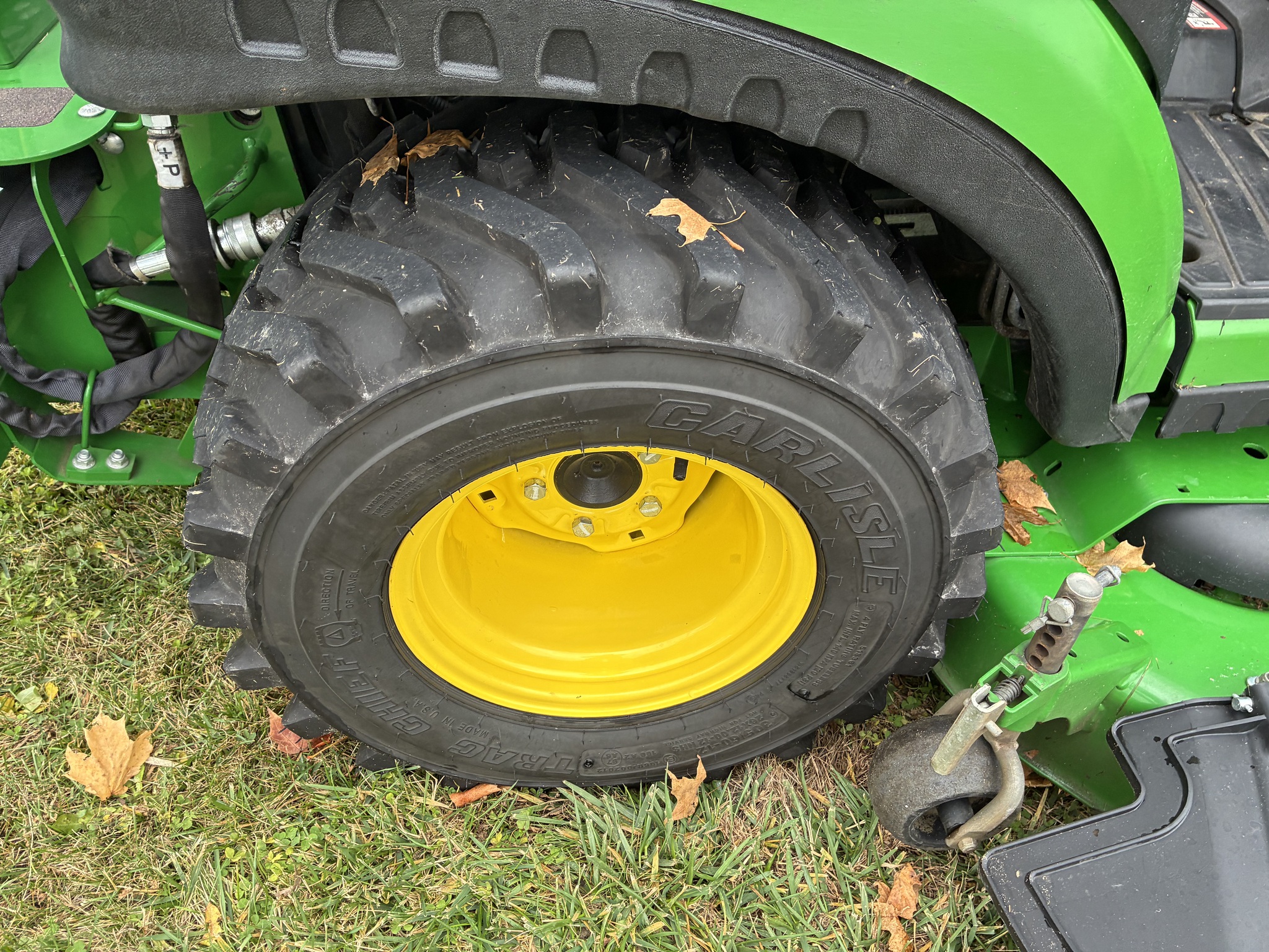 2018 John Deere 1025R Image 13