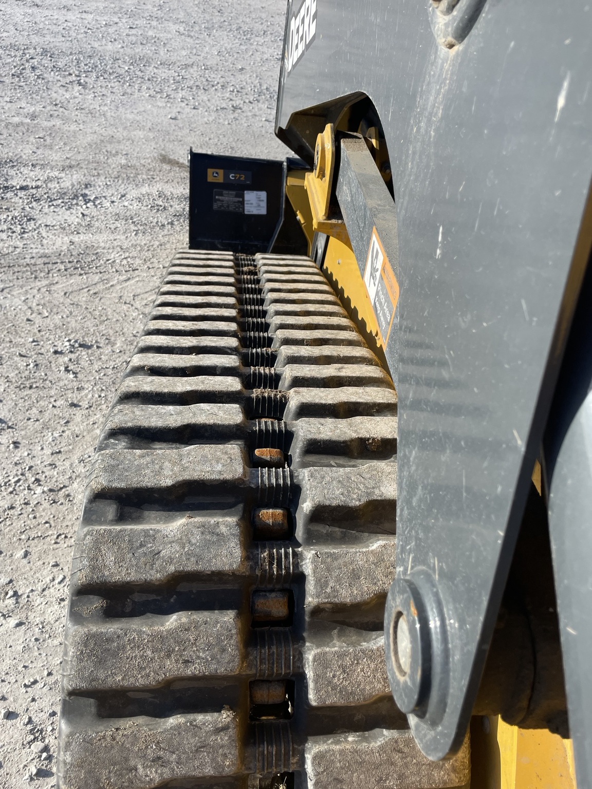 2024 John Deere 317G Image 6