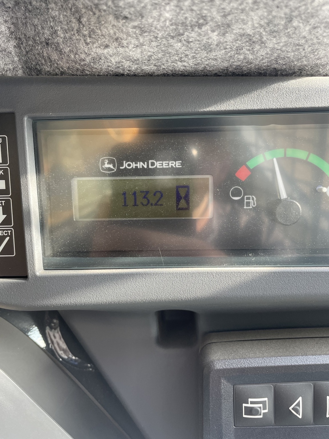2024 John Deere 317G Image 8