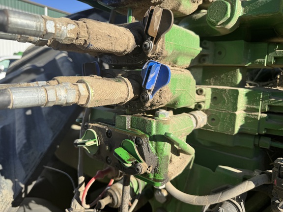 Used 2023 John Deere 9RX 540 Track Tractors at Horizon Ag & Turf in Warburg, AB - Photo9