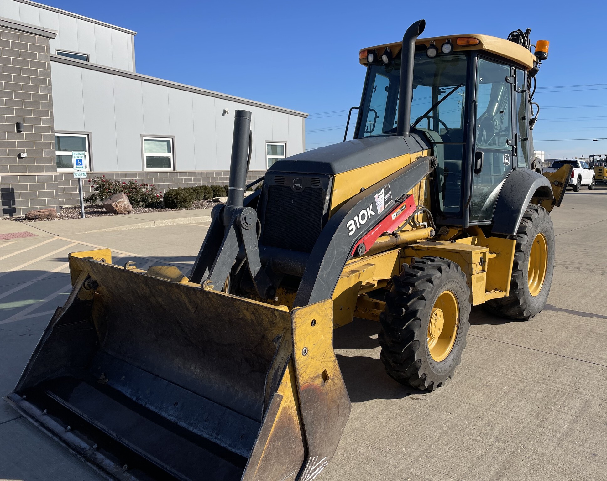 2014 John Deere 310K Image 4