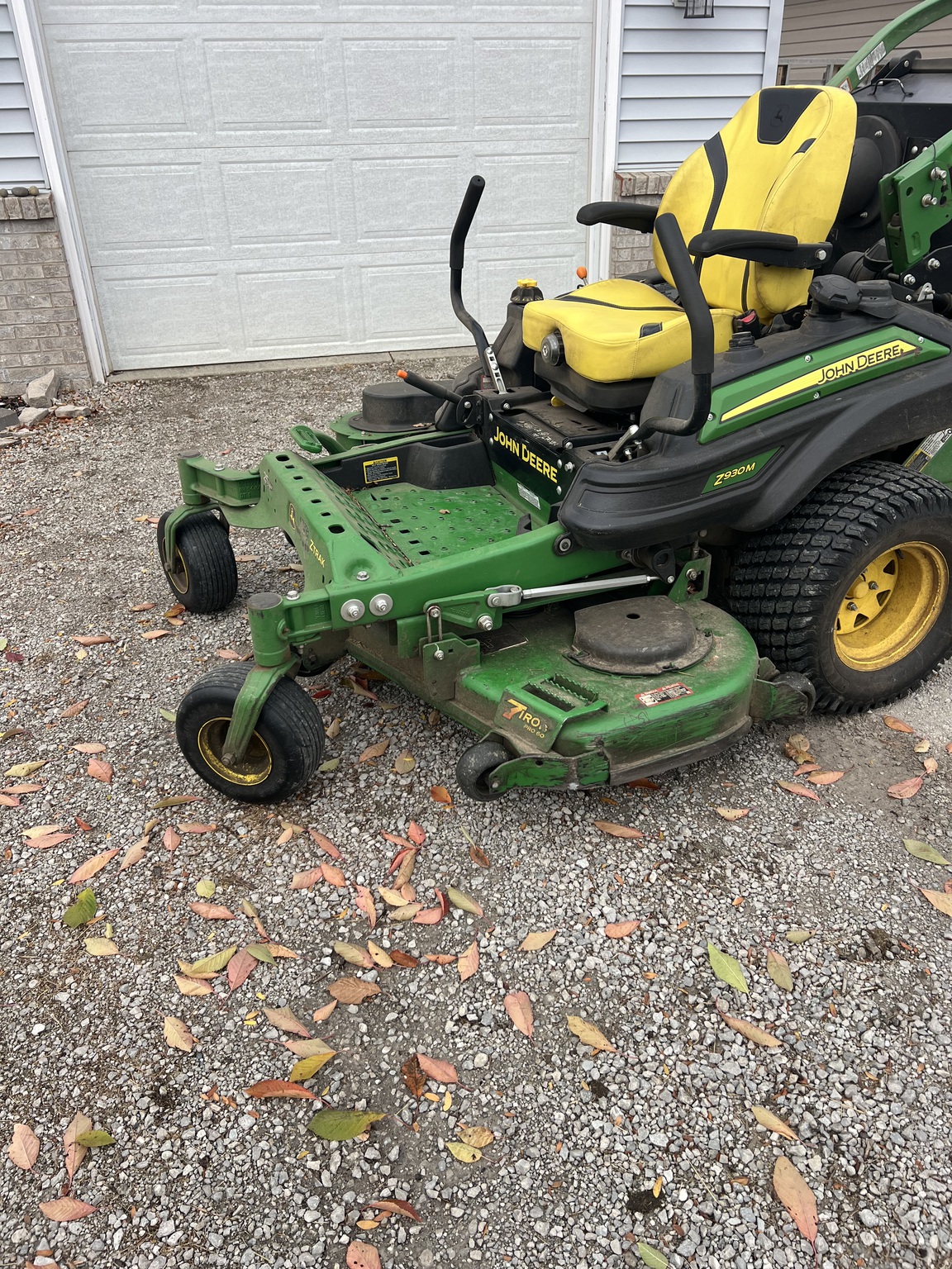 2022 John Deere Z930M Image 1