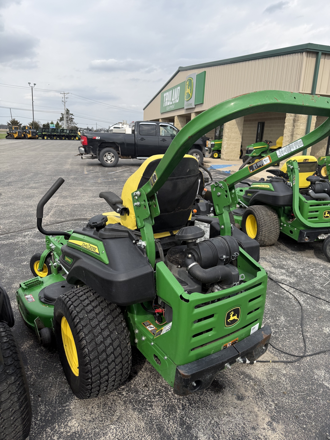 2022 John Deere Z930M Image 4