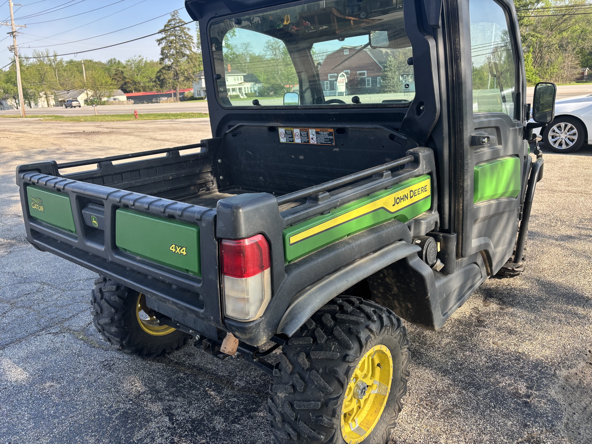 Used 2021 John Deere XUV 835M ATVs & Gators at Koenig Equipment in Amelia, OH - PhotoXL3