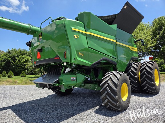 Photo of 2025 John Deere S7 800