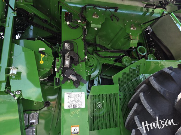 Photo of 2025 John Deere S7 800