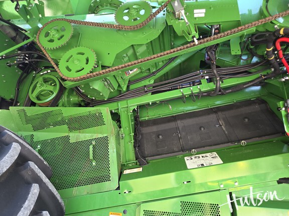 Photo of 2025 John Deere S7 800