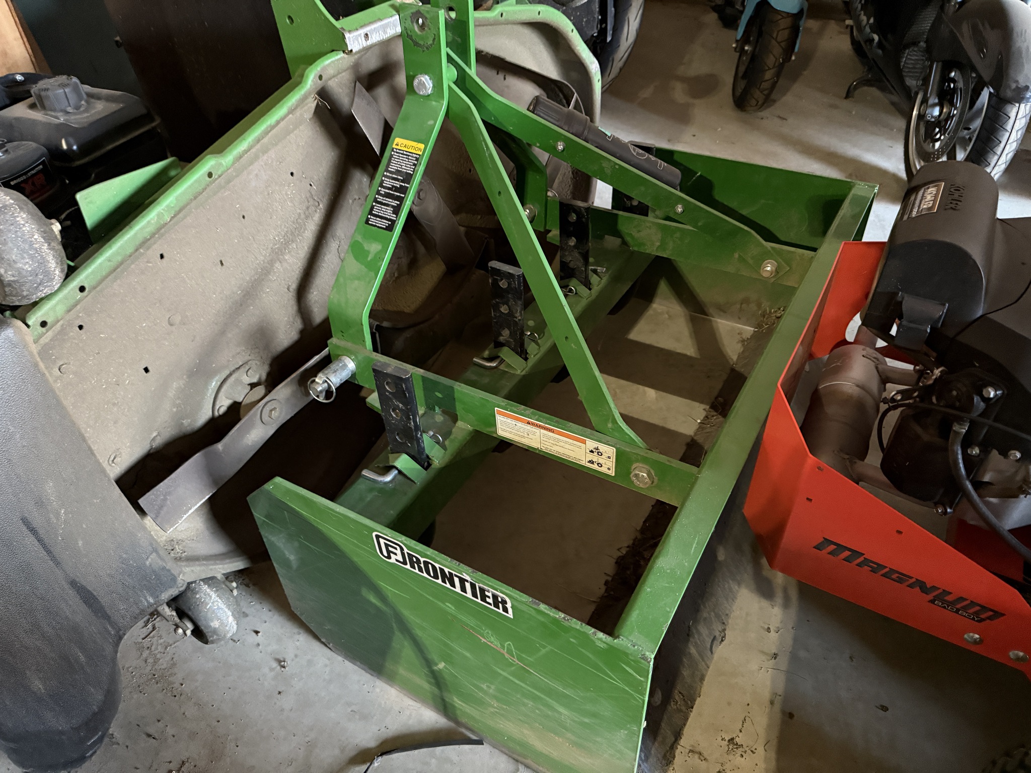 2023 Frontier BB5048L Image 3