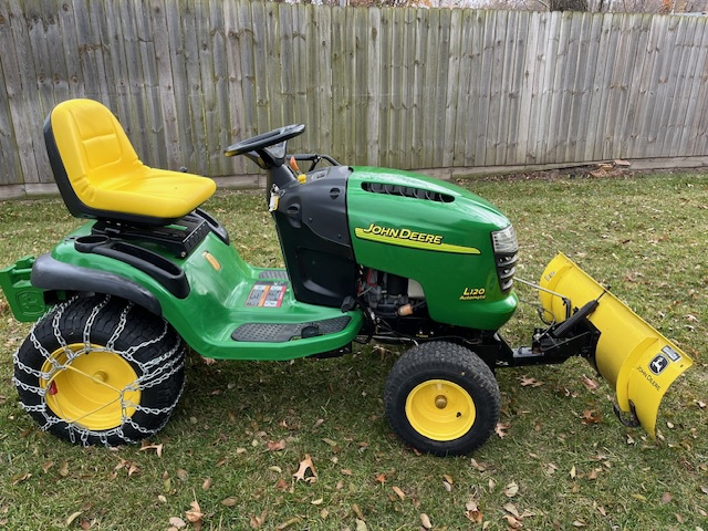 2003 John Deere L120 Image 3
