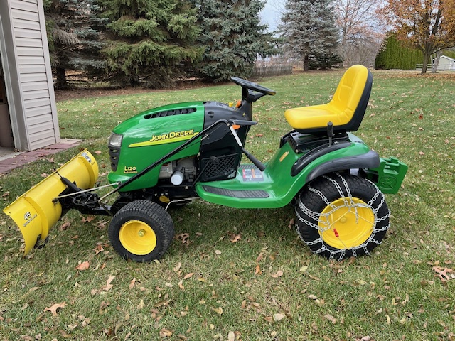2003 John Deere L120 Image 1