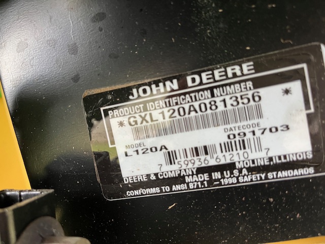 2003 John Deere L120 Image 8