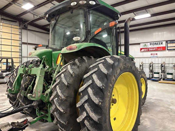 Photo of 2013 John Deere 7200R