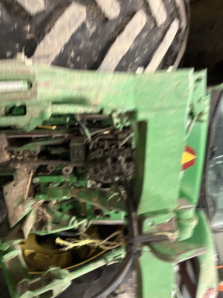 Photo of 2013 John Deere 7200R